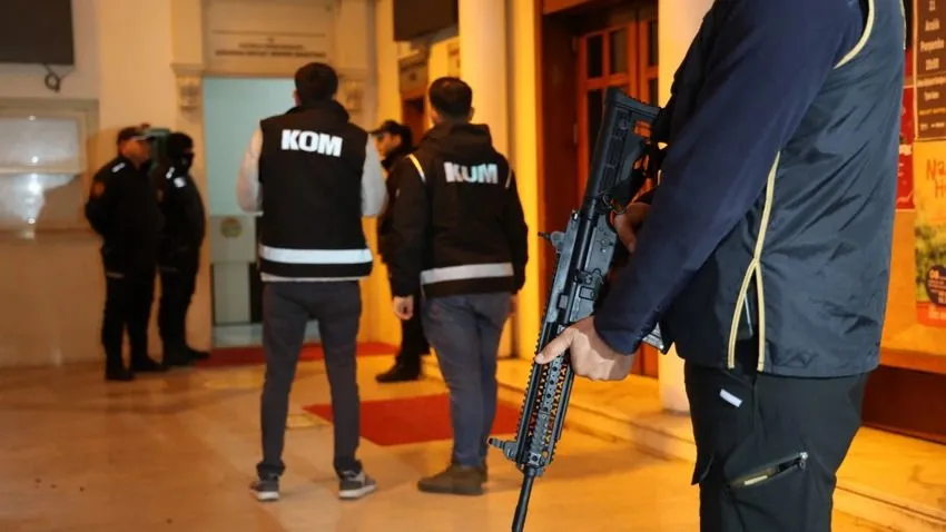 Adana Büyükşehir Belediyesi'ne rüşvet operasyonu!
