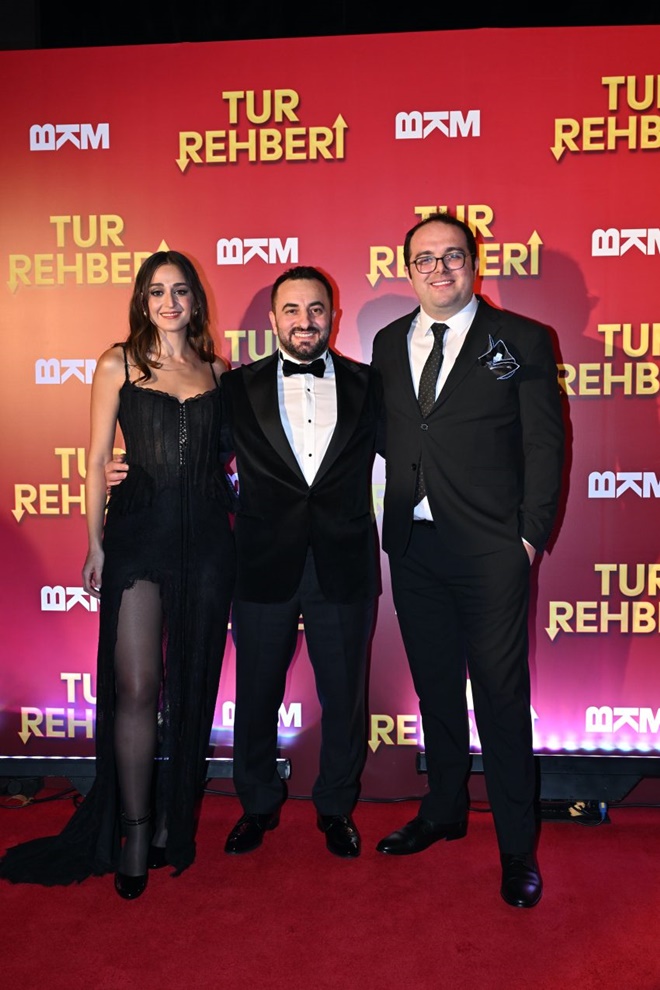 Cem Gelinoğlu’nun Tur Rehberi filminin galası yapıldı