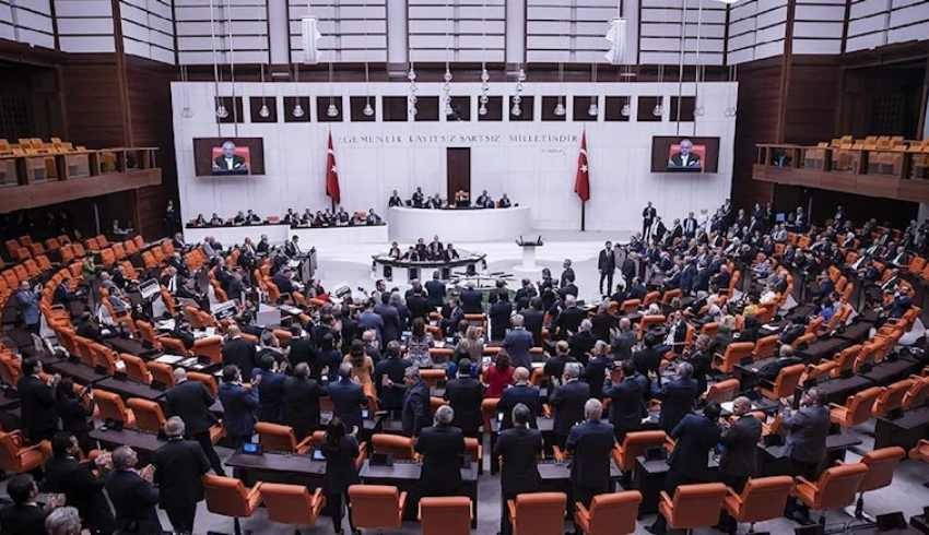 2023 yılı bütçe kanun teklifi TBMM'ye sunuldu