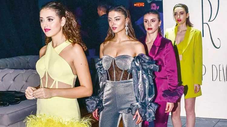 2023'ÜN İLK DEFİLESİ FASHION TV'DEN