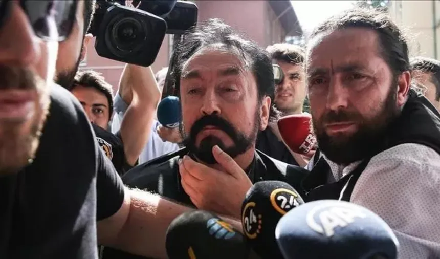 Adnan Oktar yeniden hakim karşısında!