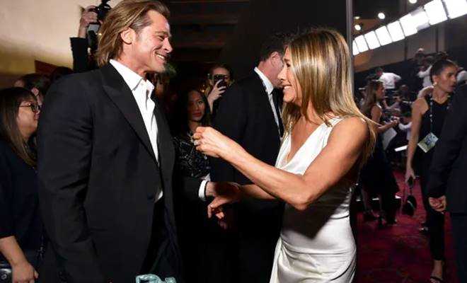 Brad Pitt'in annesi, oğlunun Jannifer Aniston ile yeniden evlenmesini istiyor