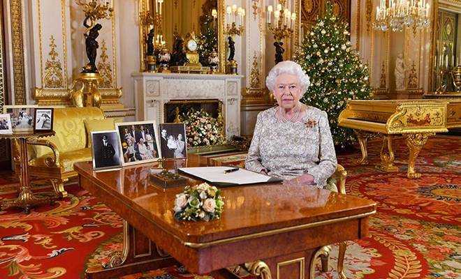 Kraliçe Elizabeth'in fotoğrafları ile madalyalarını çalan hırsız yakalandı