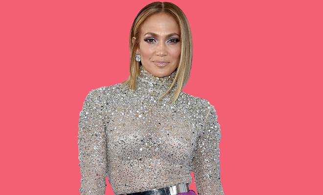 Jennifer Lopez küvet pozuyla herkesi güldürdü