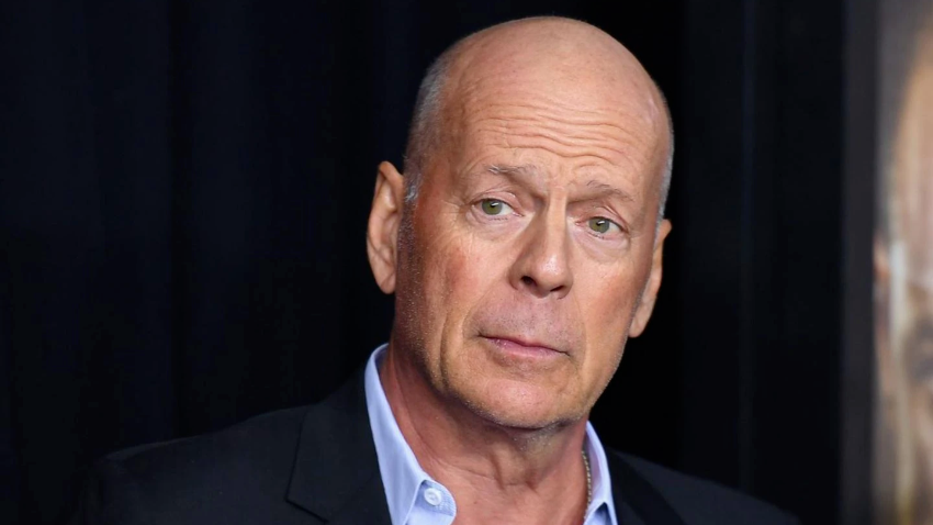 Afazi hastalığına yakalanan Bruce Willis mülklerini zararına sattı