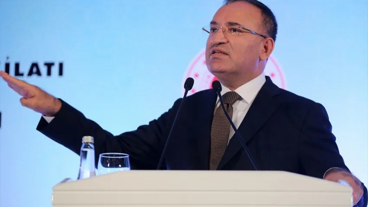 Bakan Bozdağ'dan 'Başörtüsü düzenlemesi' açıklaması