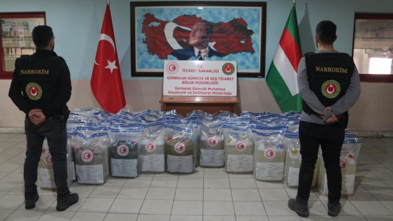 Bakan Muş: Ülkemize giriş yapan TIR'da 1 ton metamfetamin ele geçirildi
