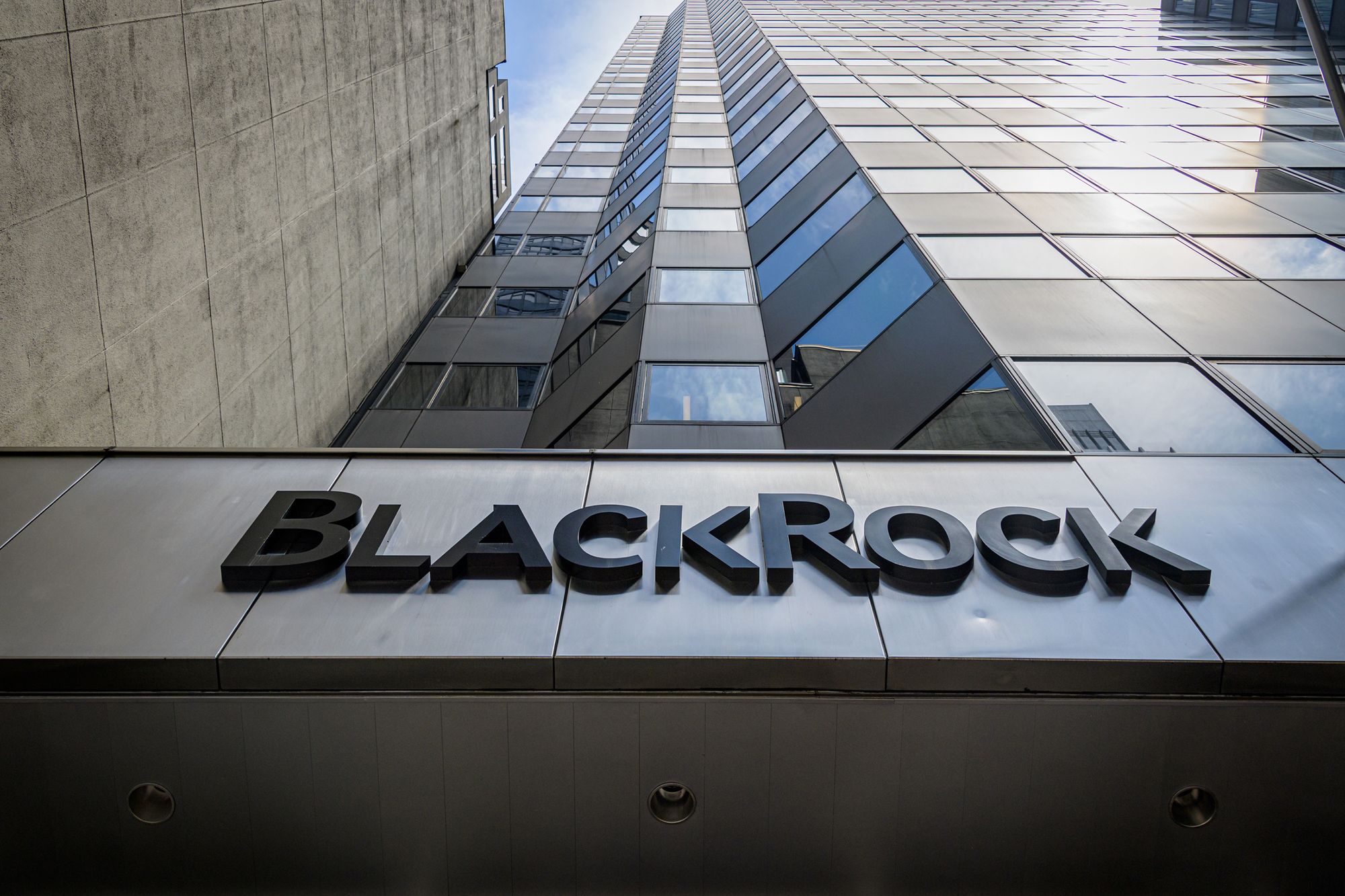 BlackRock'tan 17 milyar dolarlık zarar açıklaması