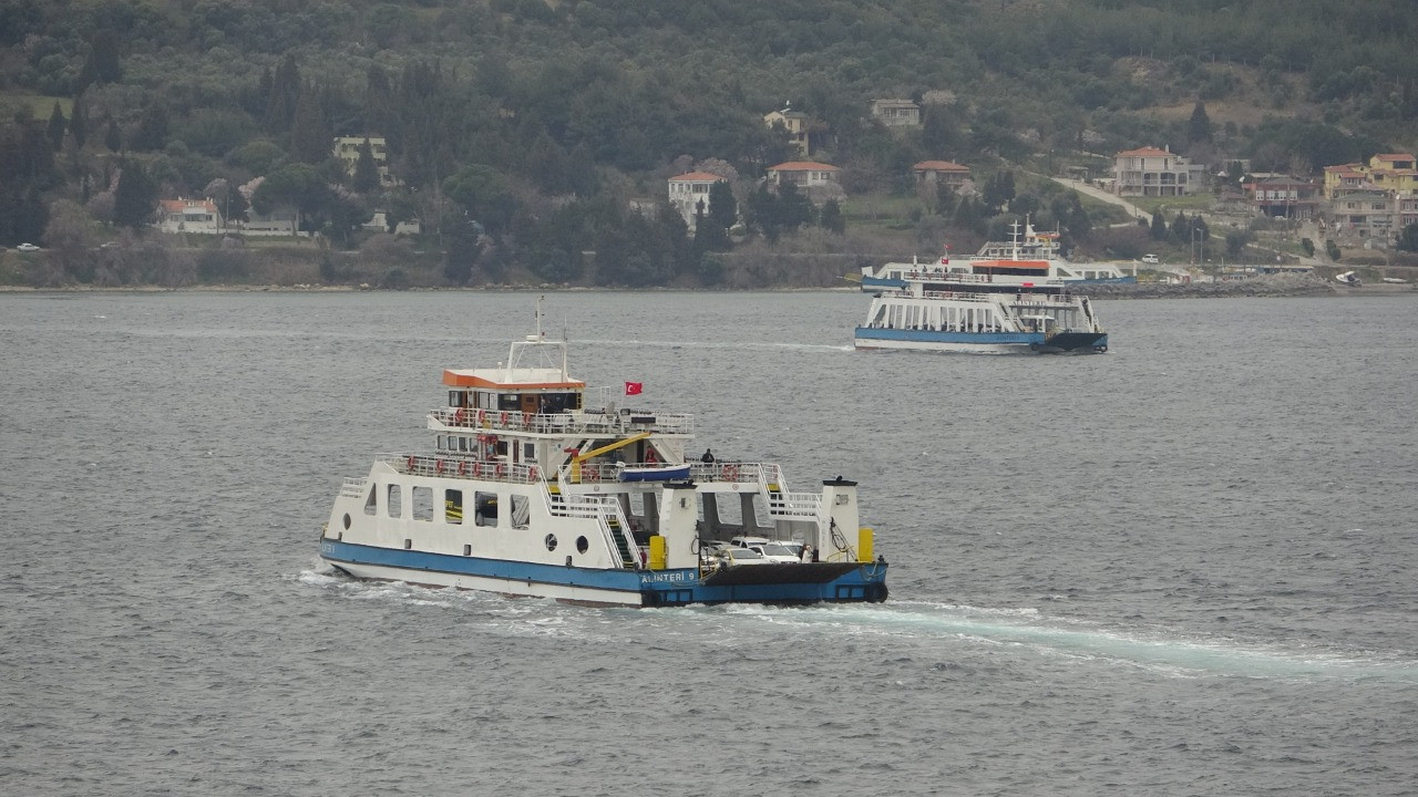 Çanakkale'de adalara yarınki feribot seferleri iptal