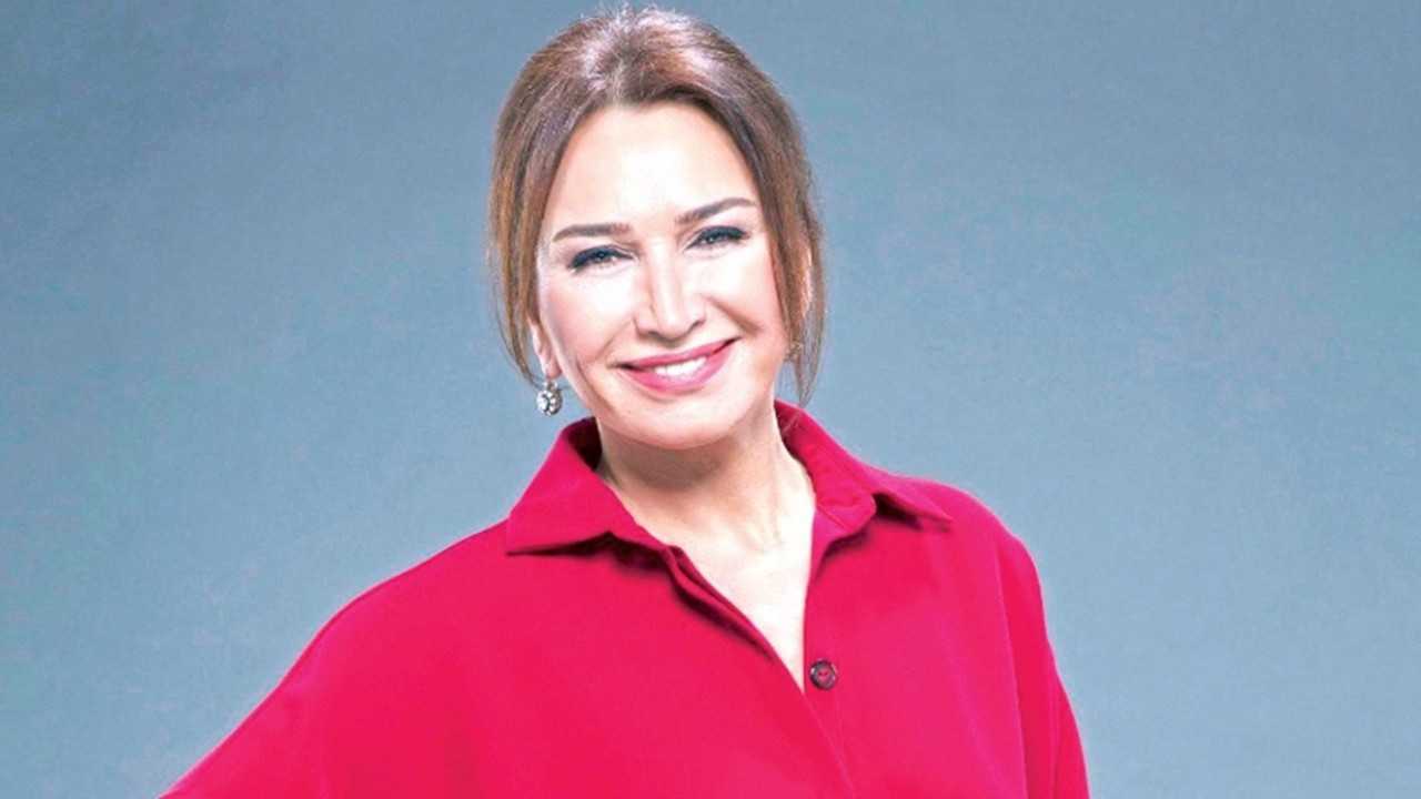 Demet Akbağ'ı tiyatro heyecanı sardı