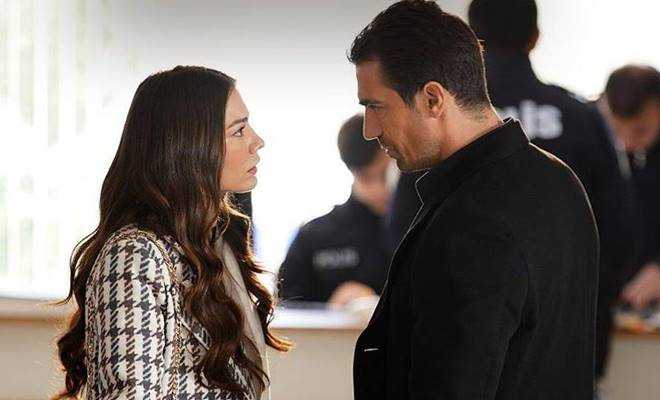 Demet Özdemir ve İbrahim Çelikkol'dan yeni set pozu