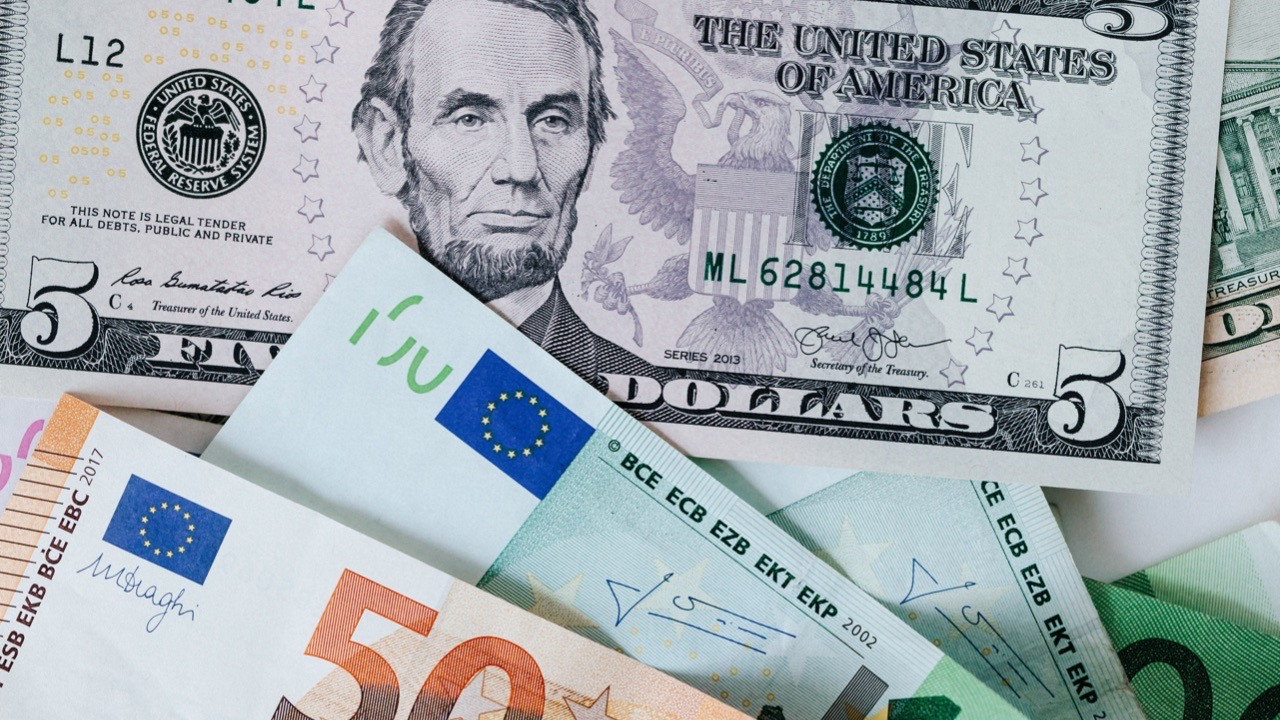 Döviz kurunda açılış fiyatları: 1 Nisan Dolar kaç TL oldu? 1 Nisan (Bugün) Dolar ve Euro ne kadar?