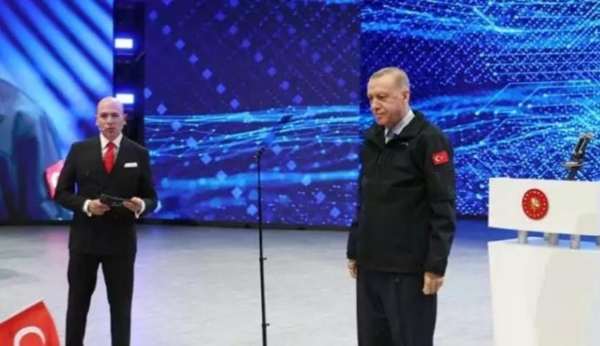 Erdoğan'ın TOGG açılışında sunucuyla ilginç diyaloğu: 'Seda senin karın mı?'