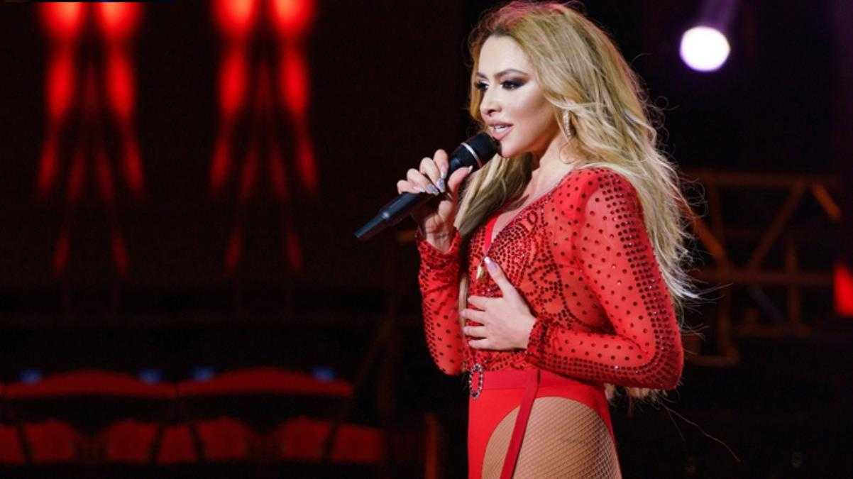 Evlilik kararı aldıktan sonra stilini değiştiren Hadise, beyaz tulumuyla tam not aldı