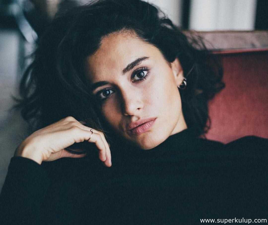 Hande Doğandemir maviler içinde paylaştı!