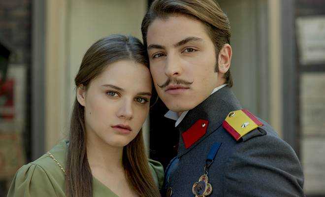 “HiLeon” Eonline tarafından düzenlenen “En İyi TV Çifti” anketinde aday