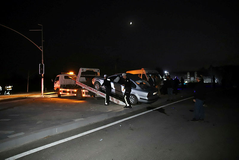 İşçi servisi kaza yaptı: 1 ölü 14 yaralı