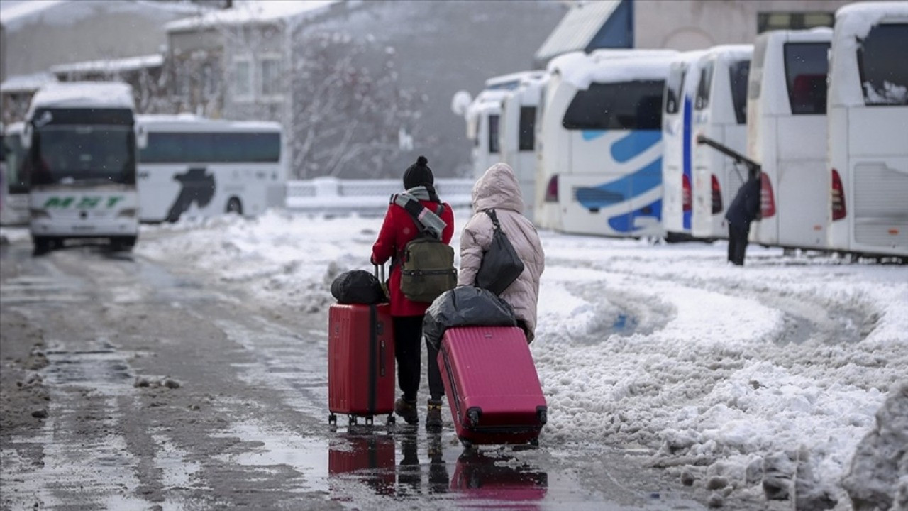 İstanbul'dan tüm yolcu otobüslerinin çıkışı durduruldu