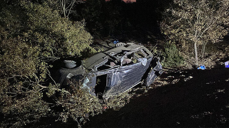 Kütahya'da trafik kazası: 2 ölü, 3 yaralı