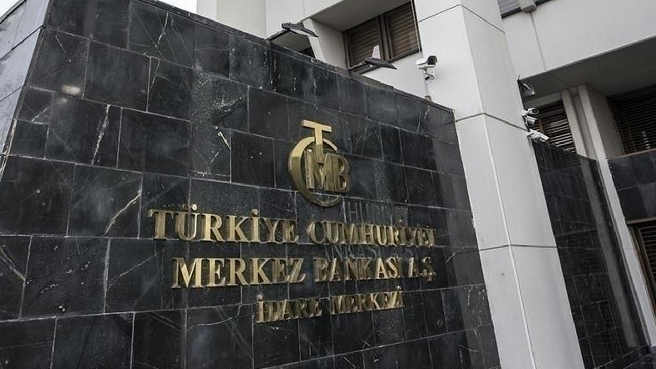 Merkez Bankası yıl sonu enflasyon ve dolar tahminini yükseltti