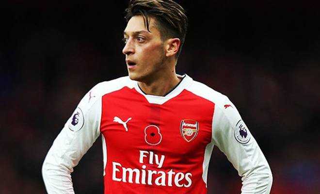 Fenerbahçe Kulübü, Mesut Özil'in transferi için görüşmelere başlandığını borsaya bildirdi