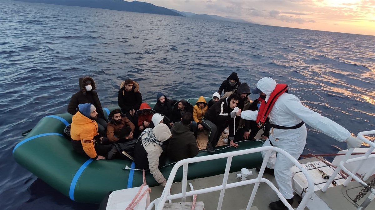 Muğla açıklarında düzensiz göçmenler kurtarıldı