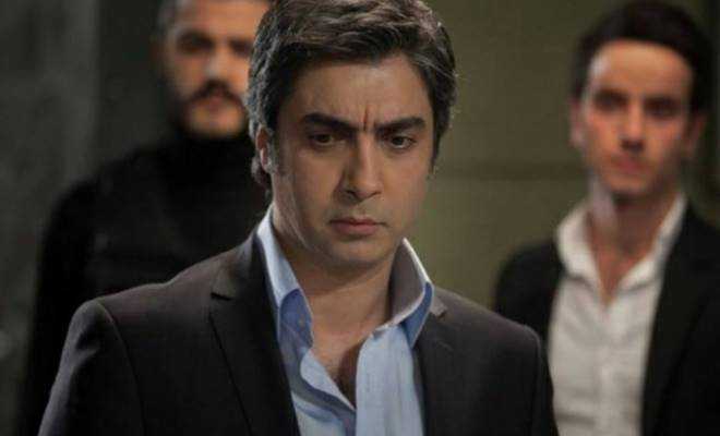 Necati Şaşmaz, Kurtlar Vadisi Kaos dizisi için Star TV ile anlaşma sağladı