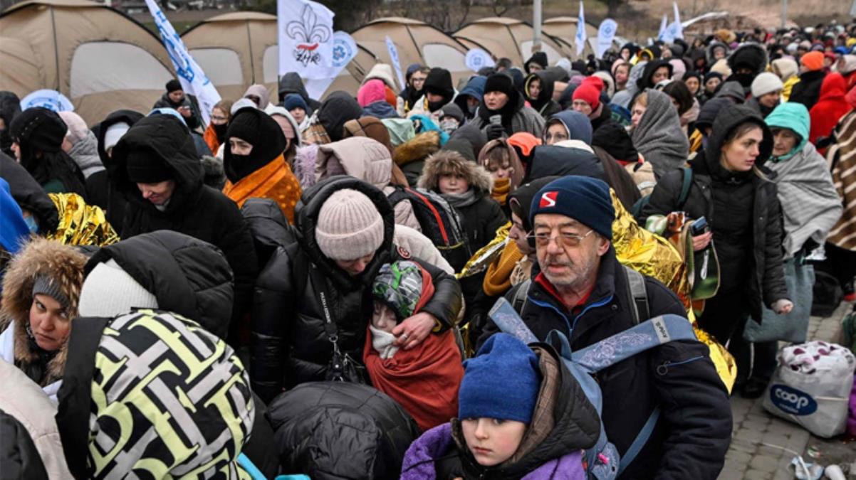 Polonya Sınır Muhafızları: İşgalin başından bu yana 1 milyon 43 bin Ukraynalı ülkemize giriş yaptı