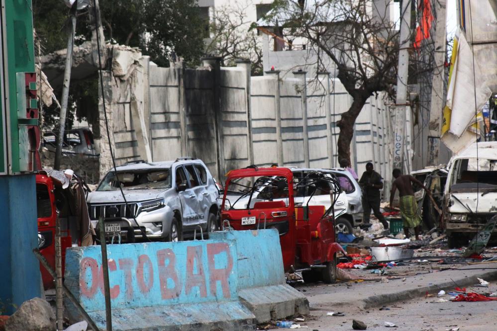 Somali'de Eğitim Bakanlığına düzenlenen bombalı saldırıda can kaybı 120'ye yükseldi