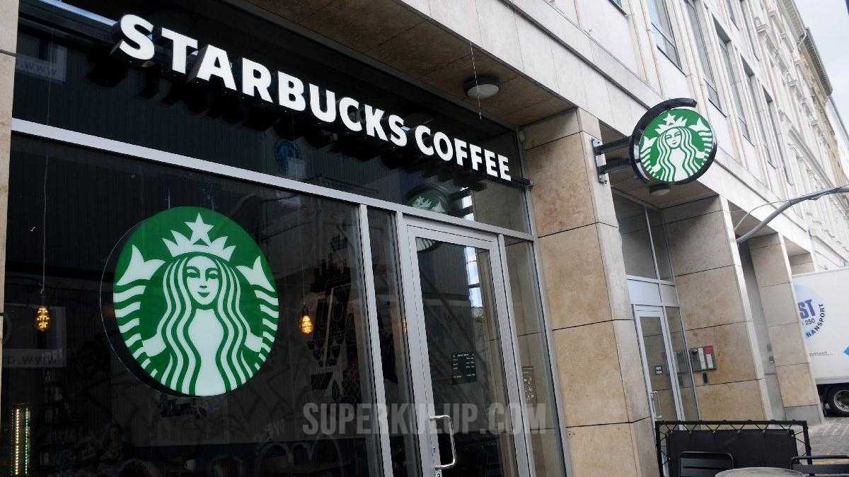 Starbucks, zehirlenme vakalarının artmasından sonra menüden o yiyeceği sessizce çıkardı