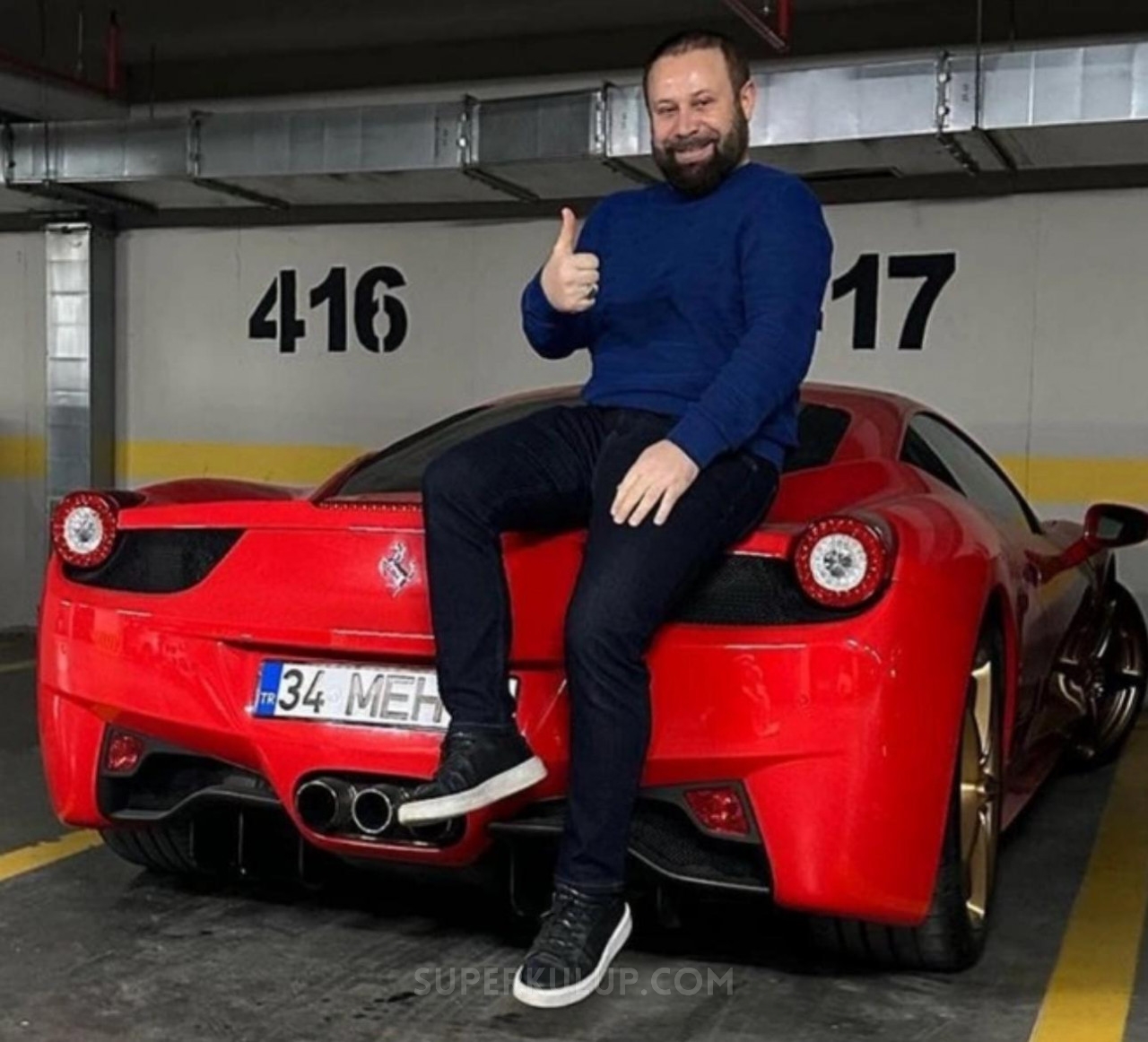 Ferrarili reklamcıya özel ihale