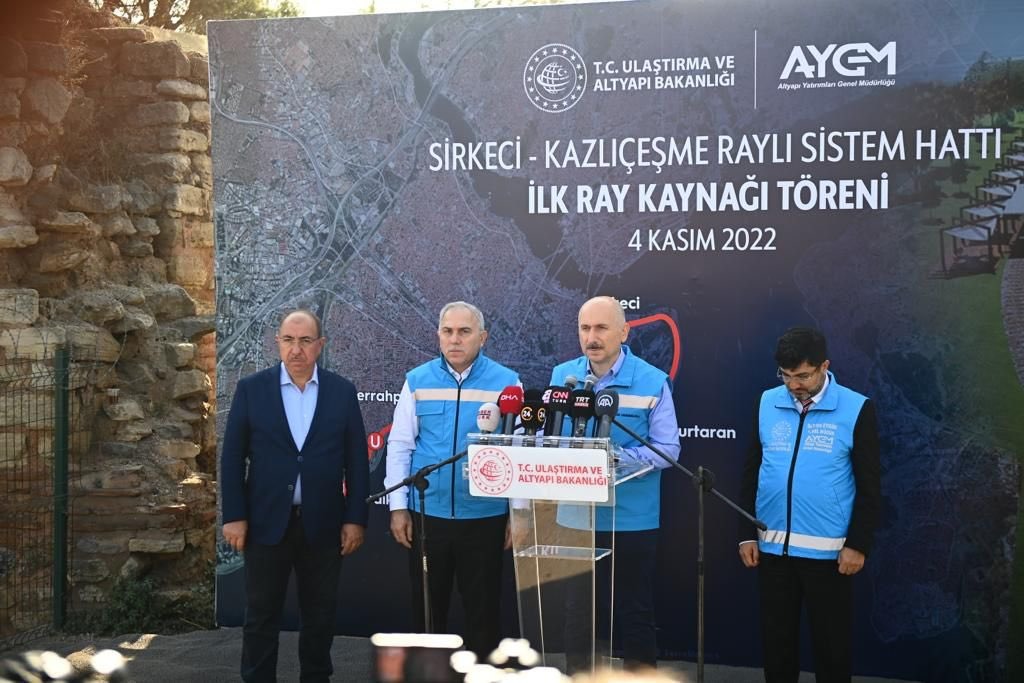 Yaya odaklı Kazlıçeşme-Sirkeci Raylı Sistem Projesi'nde ilk ray kaynağı yapıldı